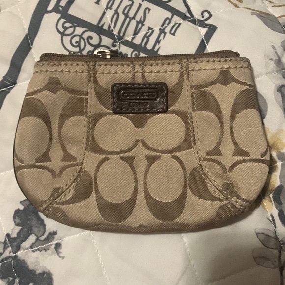 COACH Coin holder - Picture 1 of 4